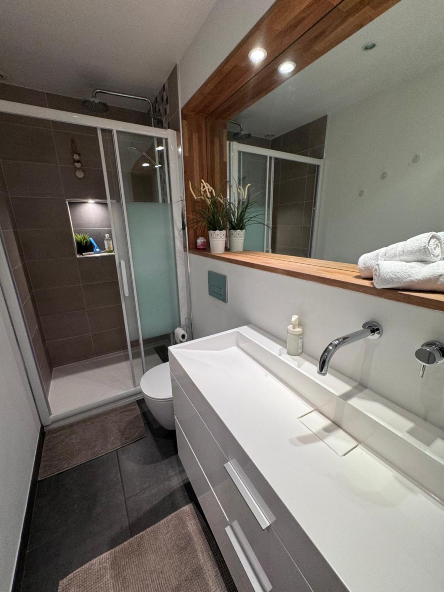 Vieil Antibes Apartment With Ac 320M From Beach Esterno foto